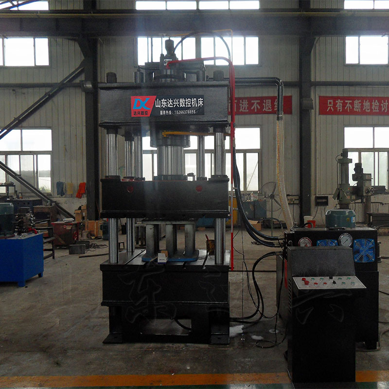 100噸200噸315噸三梁四柱液壓機(jī)