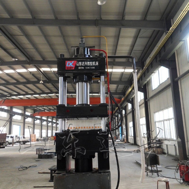 200噸實驗用四柱三梁油壓機