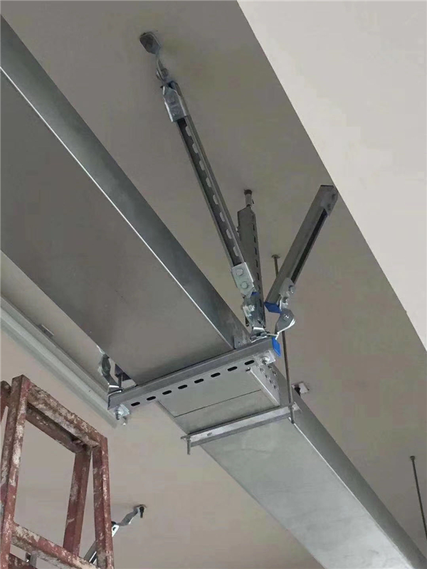 抗震支吊架提高有限的空間利用率